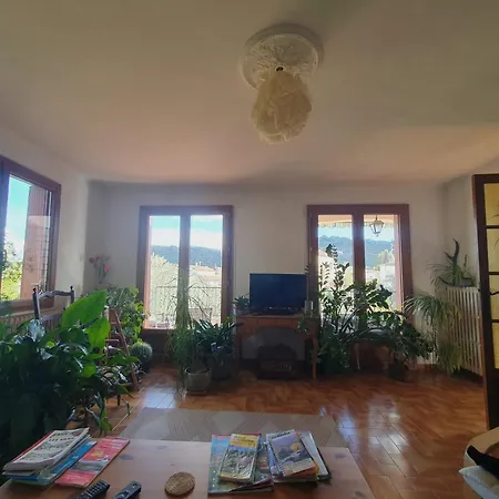 Maison Tranquille Au Vans 펜션 *