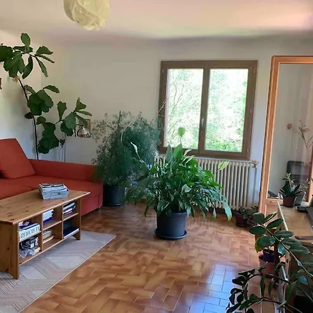 Maison Tranquille Au Vans 레반